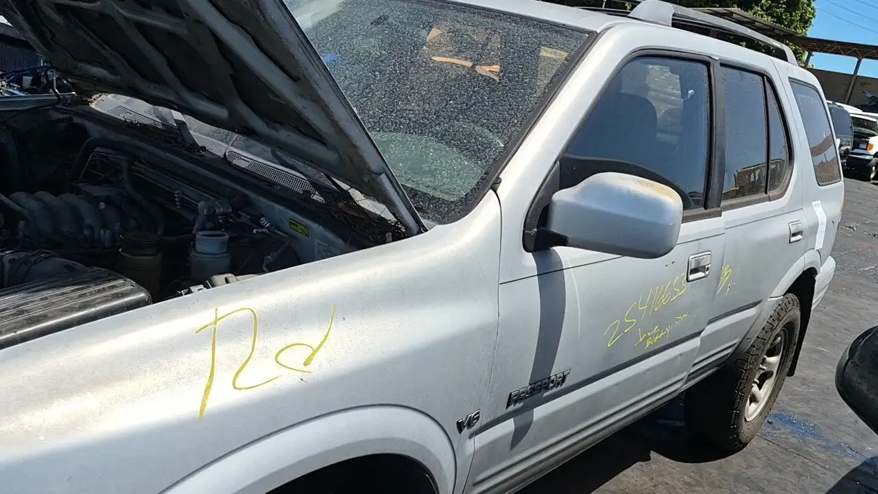 Photo of 2000 Honda Passport
