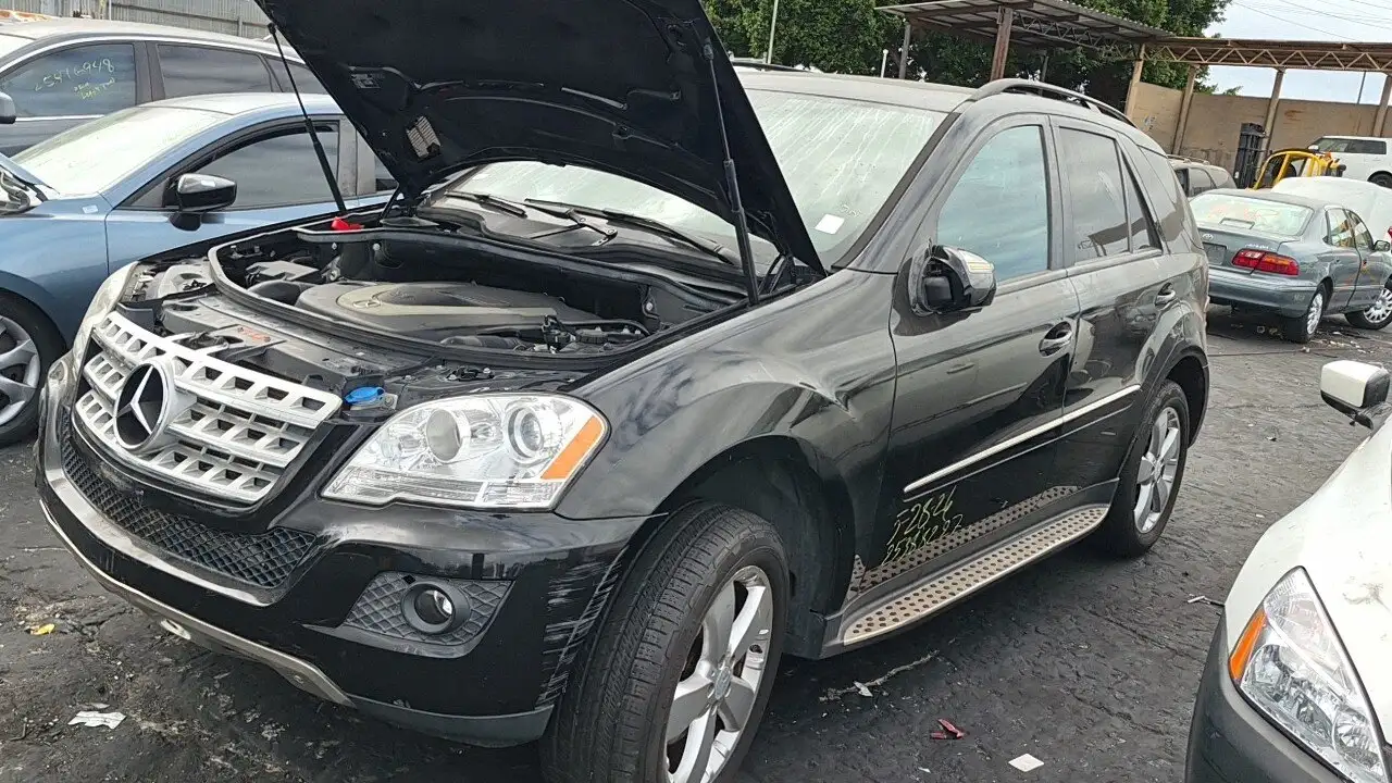 Photo of 2009 Mercedes-Benz Ml350