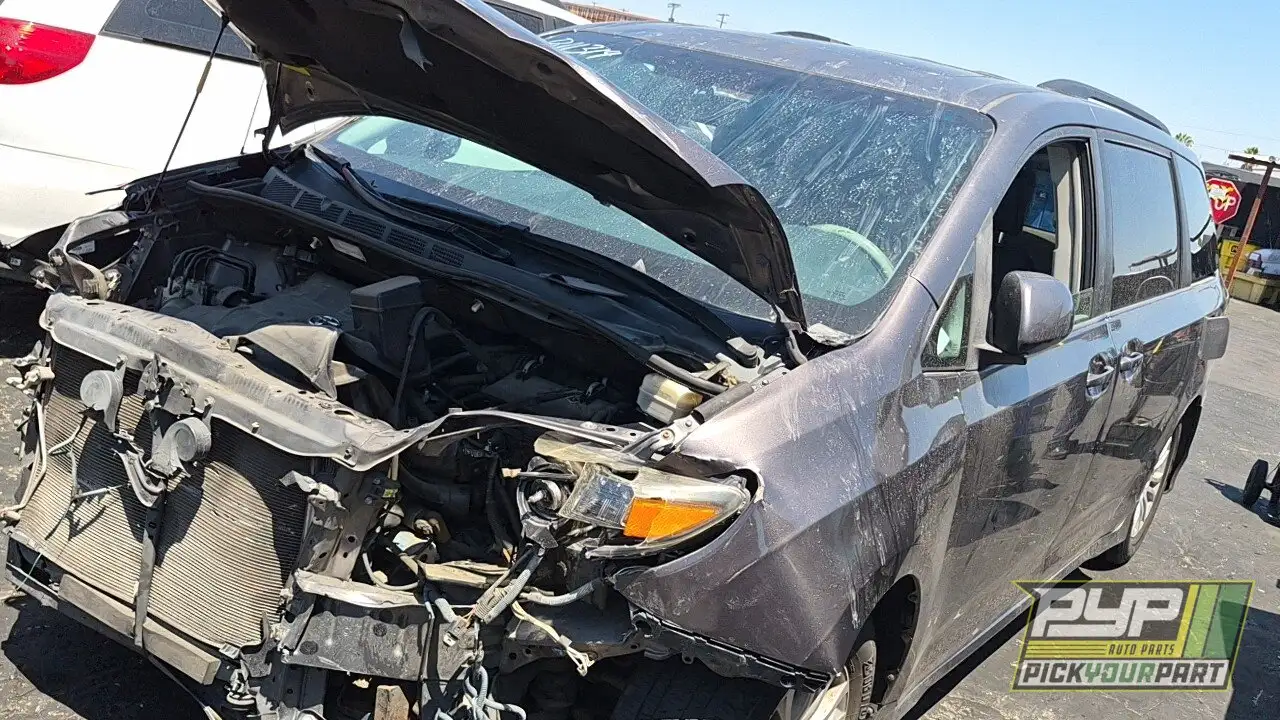 Photo of 2012 Toyota Sienna
