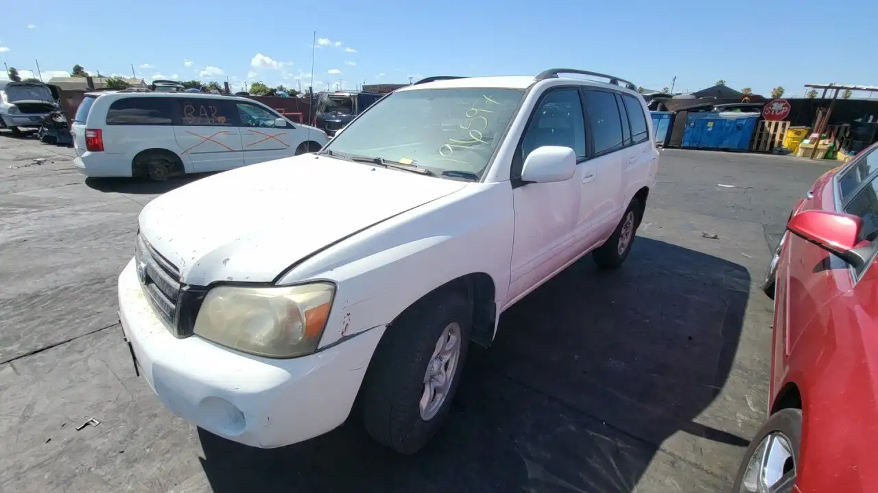 Photo of 2004 Toyota Highlander