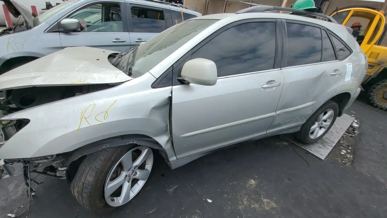 Photo of 2004 Lexus Rx330