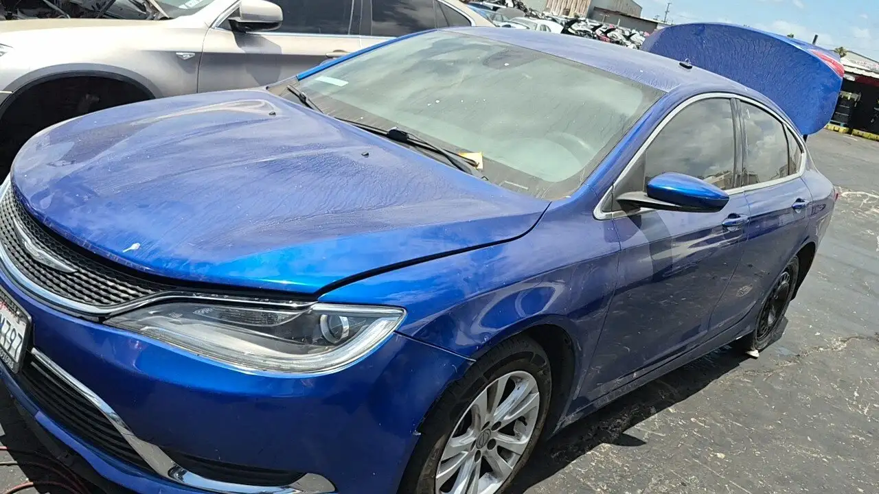 Photo of 2016 Chrysler 200