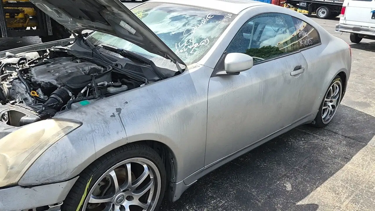 Photo of 2005 Infiniti G35