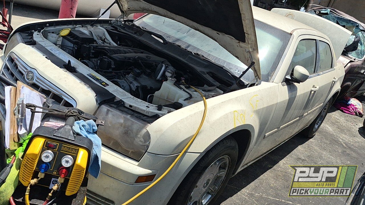 Photo of 2005 Chrysler 300
