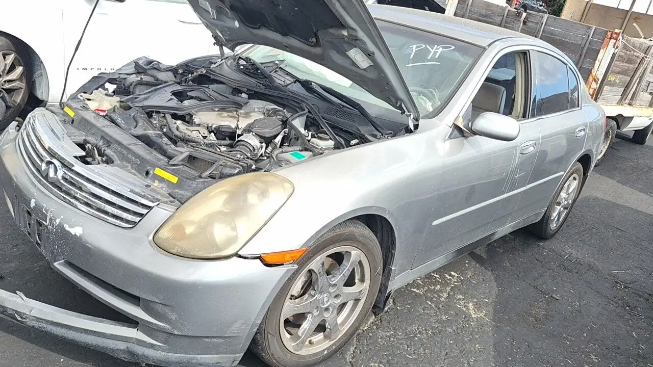 Photo of 2004 Infiniti G35