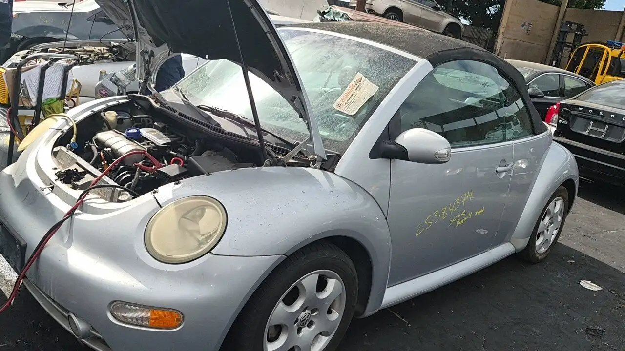 Photo of 2003 Volkswagen Beetle