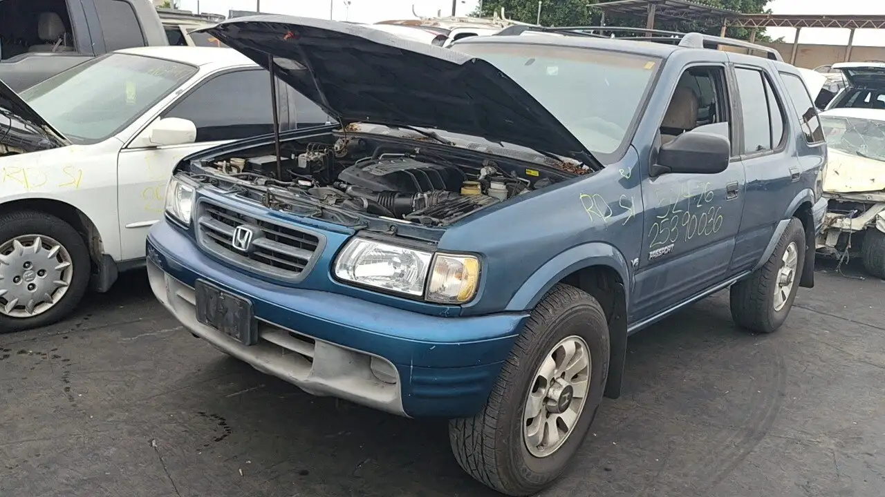 Photo of 2000 Honda Passport