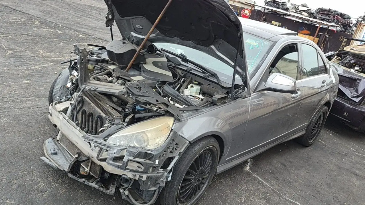 Photo of 2009 Mercedes-Benz C350