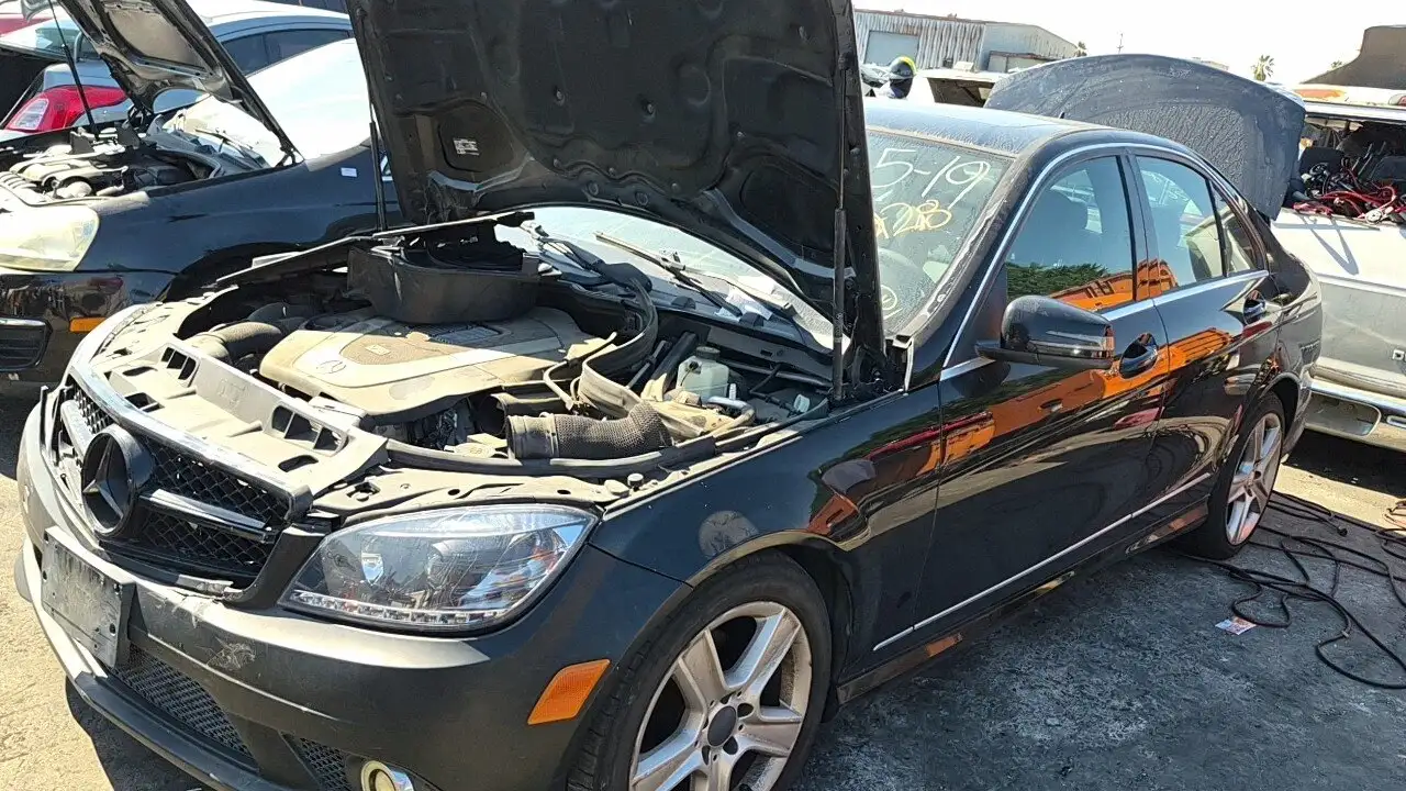 Photo of 2010 Mercedes-Benz C300
