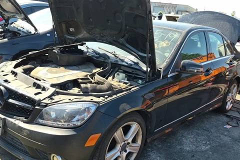 Photo of 2010 Mercedes-Benz C300