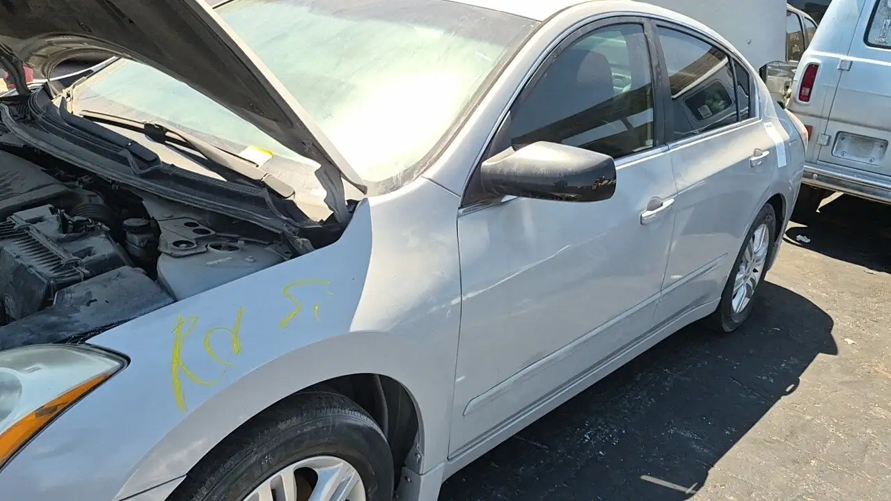Photo of 2010 Nissan Altima