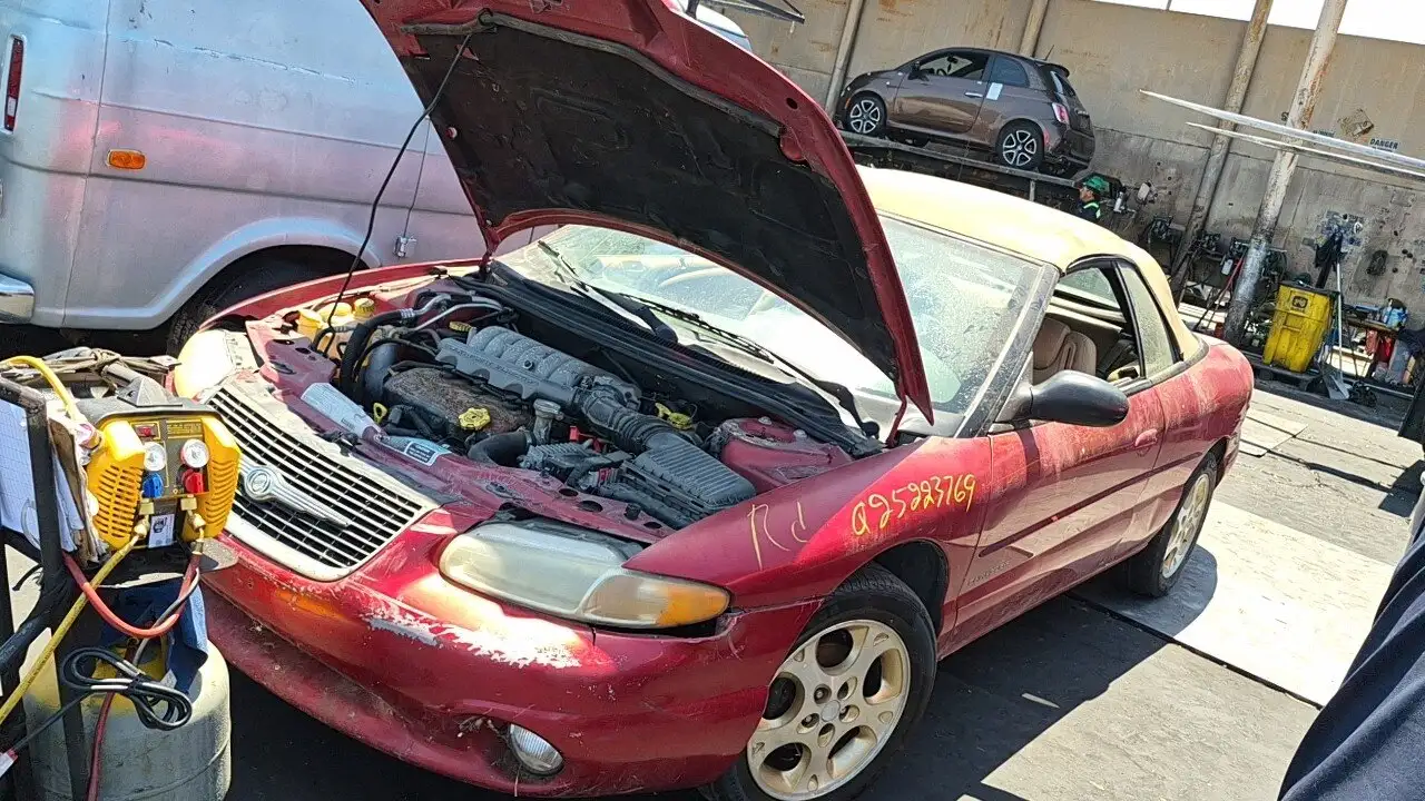 Photo of 2000 Chrysler Sebring