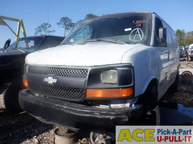 Photo of 2004 Chevrolet Express 2500 Van