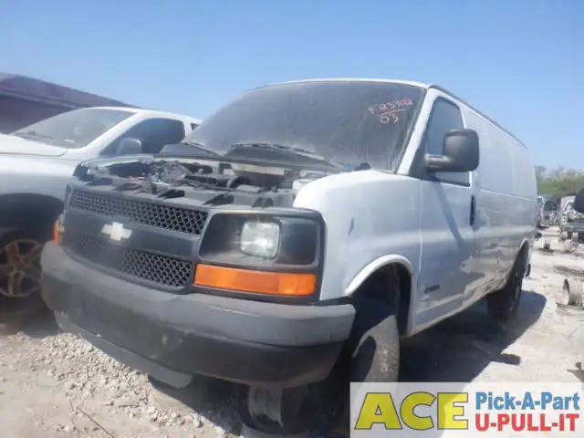 Photo of 2003 Chevrolet Express 2500 Van