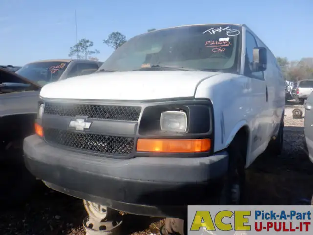 Photo of 2006 Chevrolet Express 3500 Van