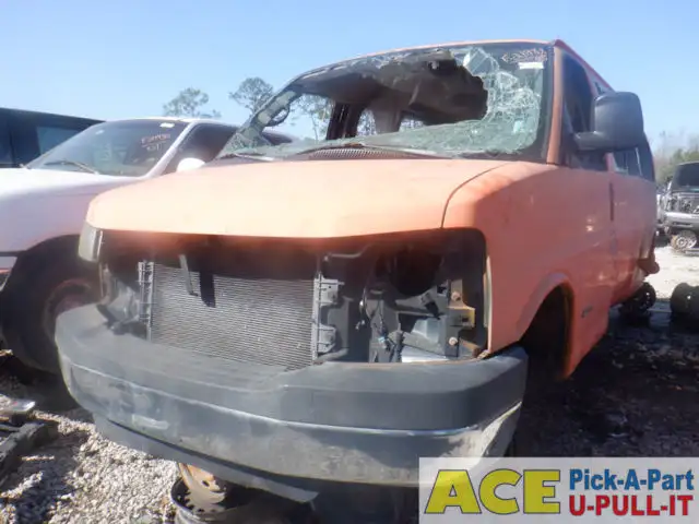 Photo of 2005 Chevrolet Express 3500 Van