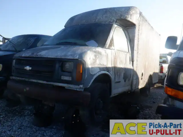 Photo of 2002 Chevrolet Express 3500 Van