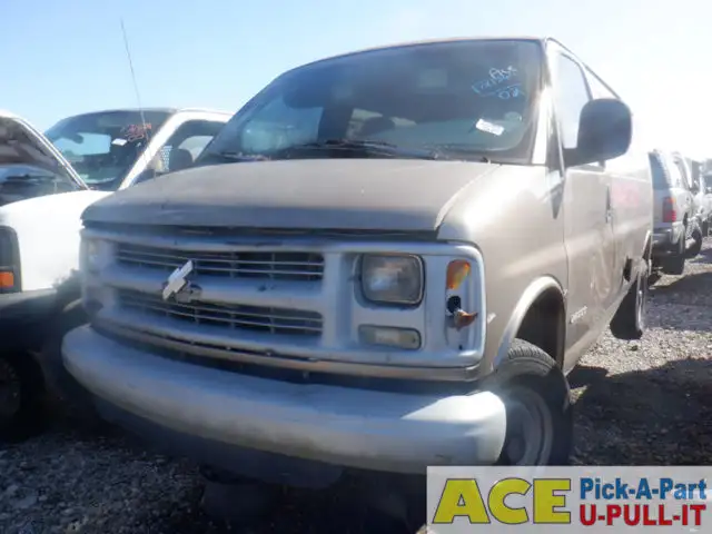 Photo of 2002 Chevrolet Express 3500 Van