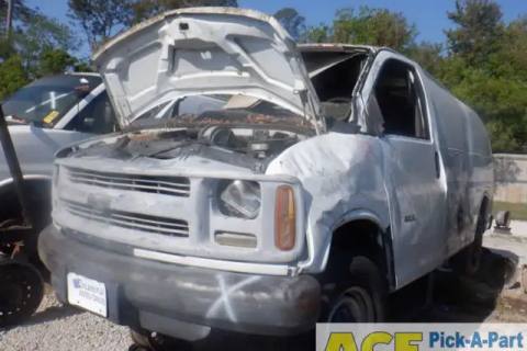 Photo of 2001 Chevrolet Express 3500 Van