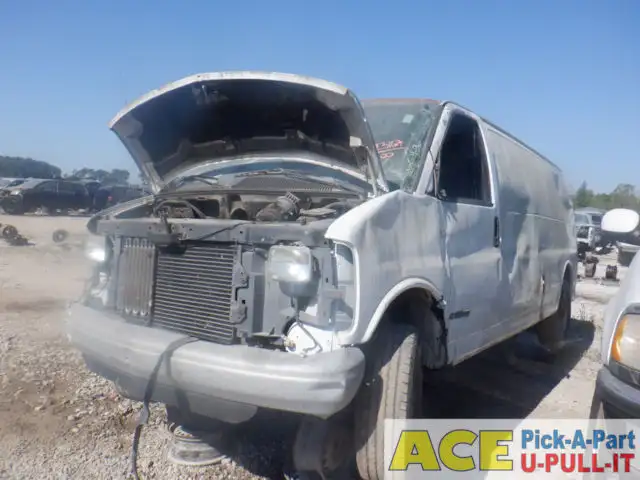 Photo of 2000 Chevrolet Express 3500 Van