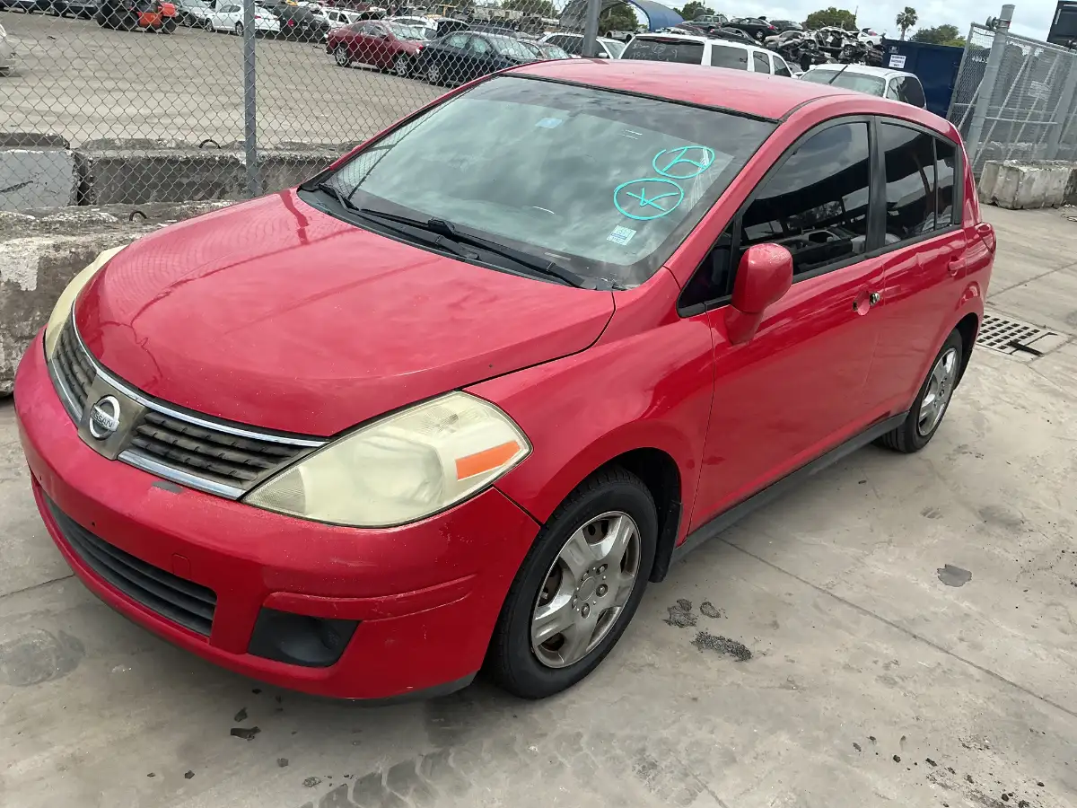 Photo of 2008 Nissan Versa