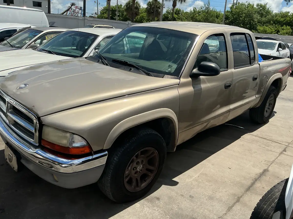 Photo of 2004 Dodge Dakota