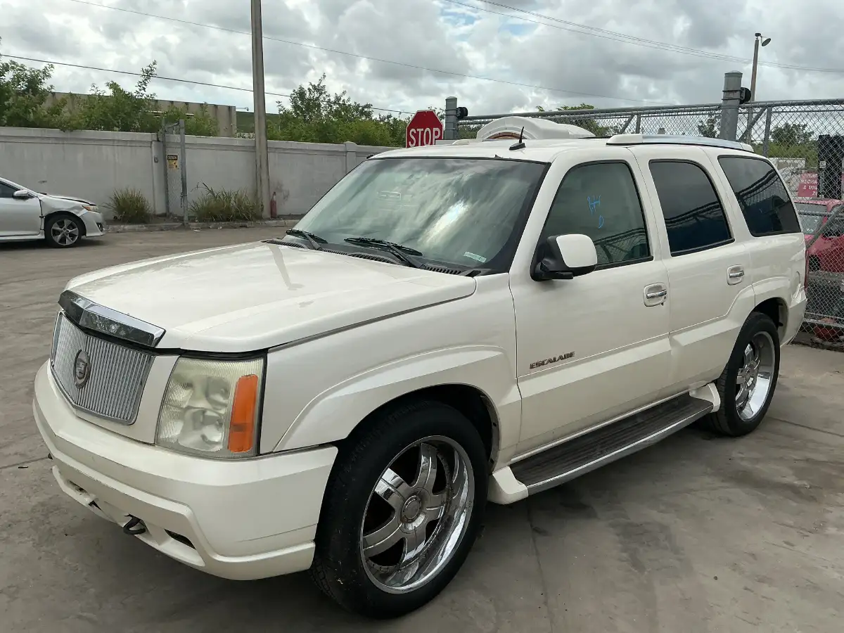 Photo of 2002 Cadillac Escalade