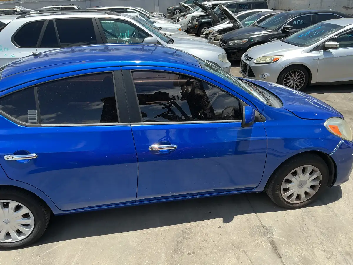Photo of 2012 Nissan Versa