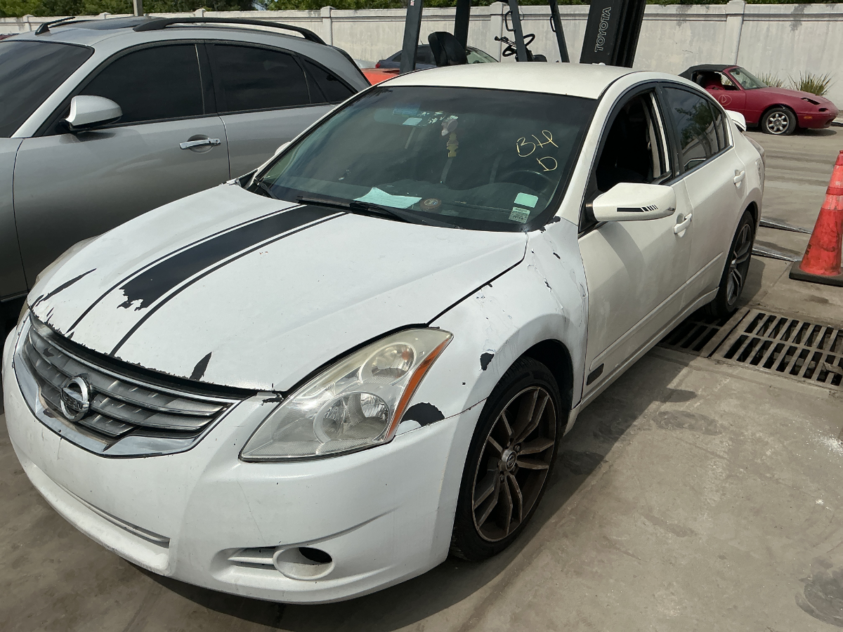 Photo of 2012 Nissan Altima