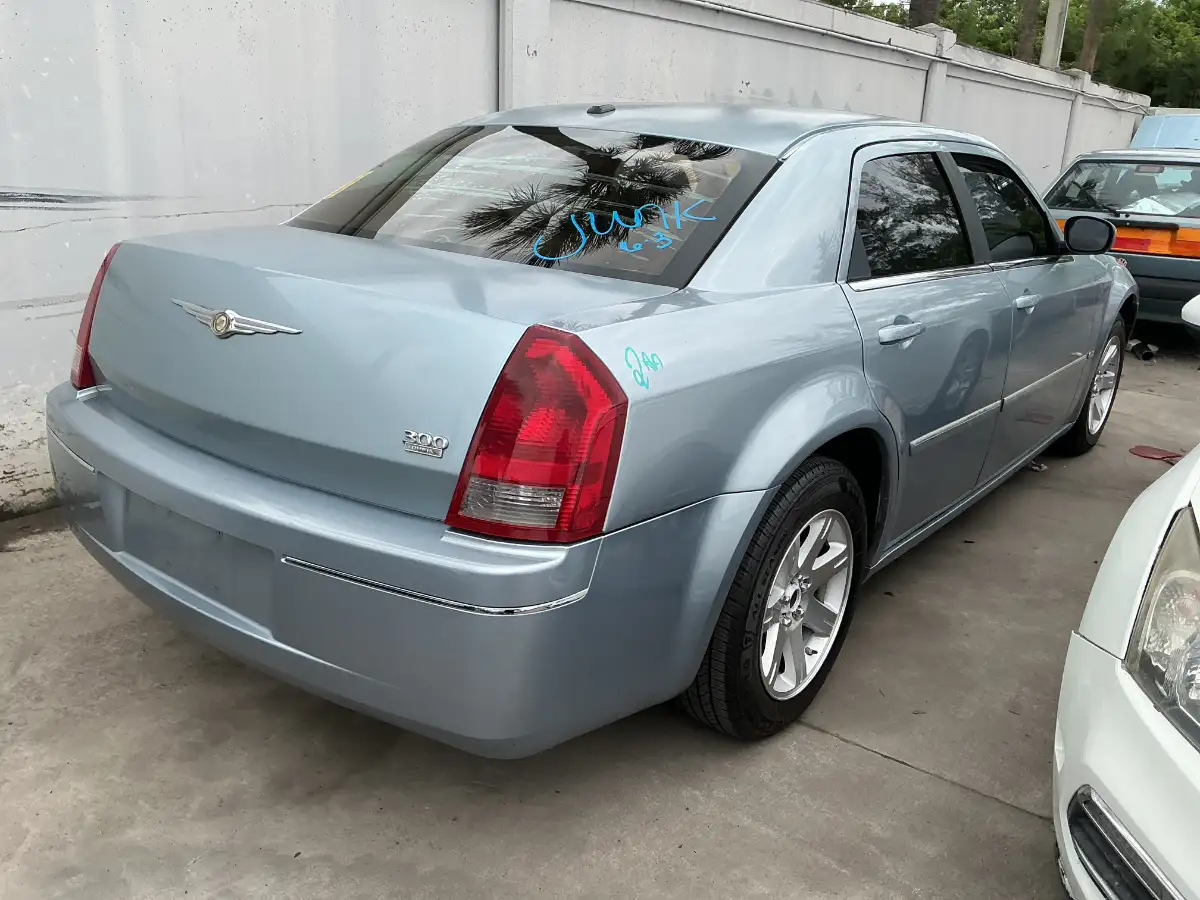 Photo of 2006 Chrysler 300