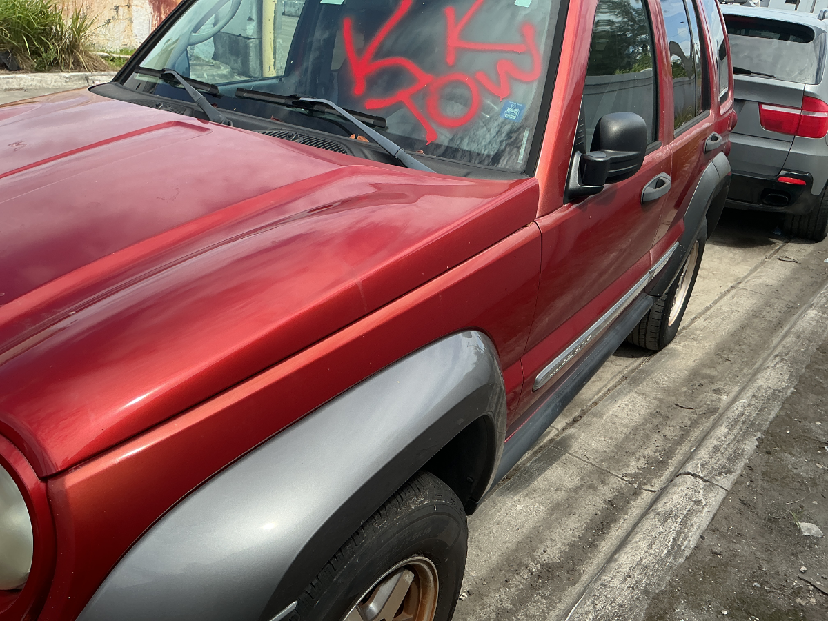 Photo of 2006 Jeep Liberty