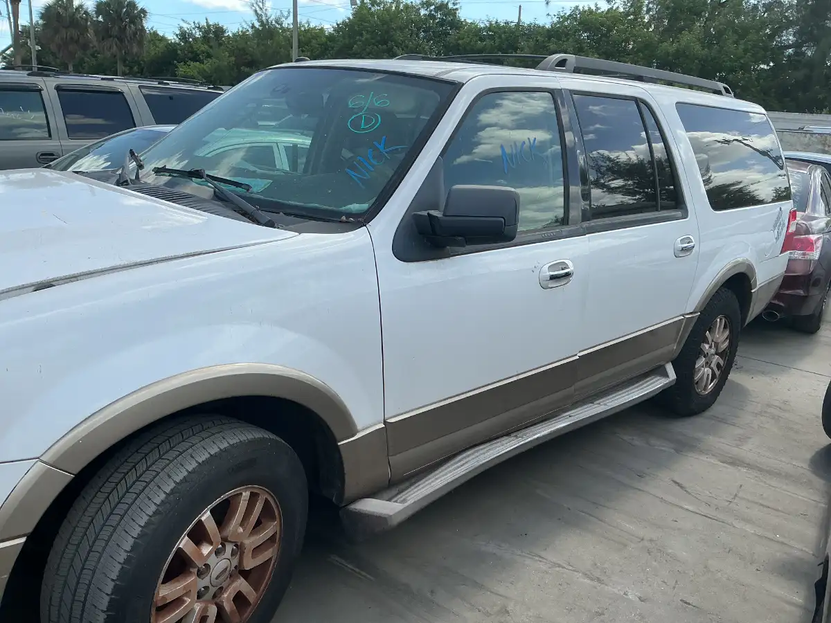 Photo of 2012 Ford Expedition El