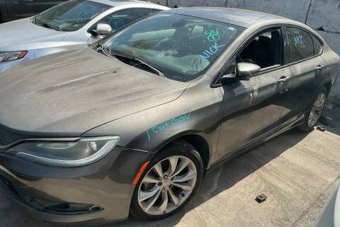 Photo of 2015 Chrysler 200