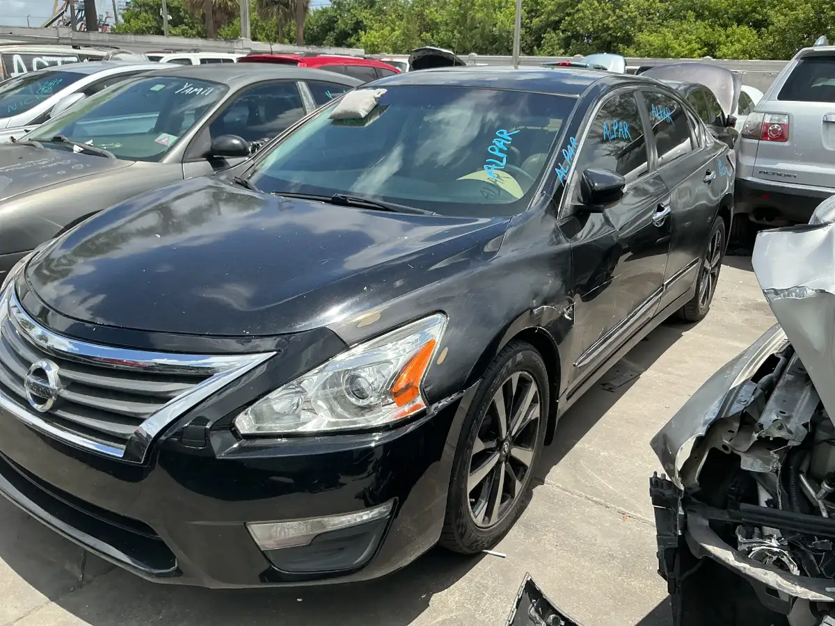 Photo of 2015 Nissan Altima