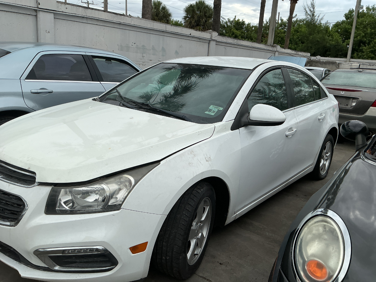 Photo of 2015 Chevrolet Cruze