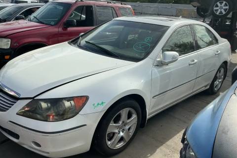 Photo of 2005 Acura Rl