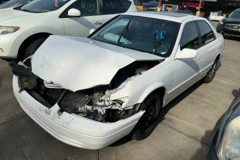 Photo of 1999 Toyota Camry