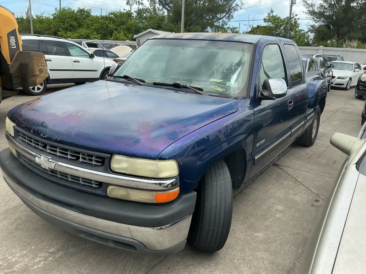 Photo of 2000 Chevrolet Silverado
