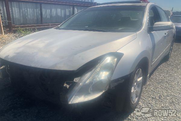 Photo of 2010 Nissan Altima Hybrid