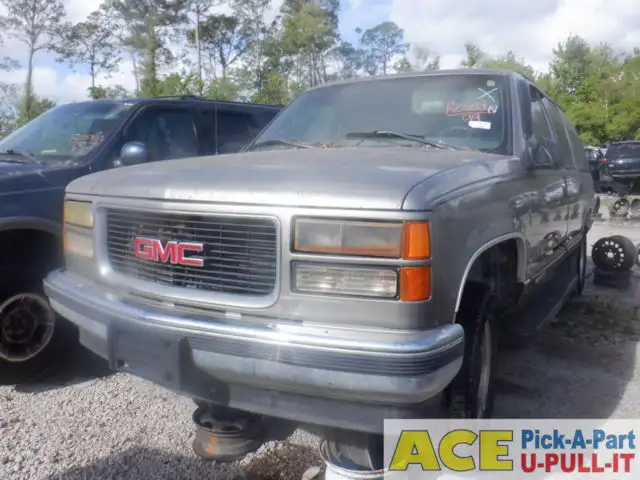 Photo of 1999 Chevrolet Suburban 1500