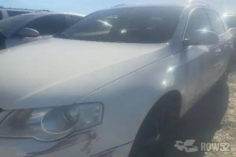 Photo of 2010 Volkswagen Passat Wagon