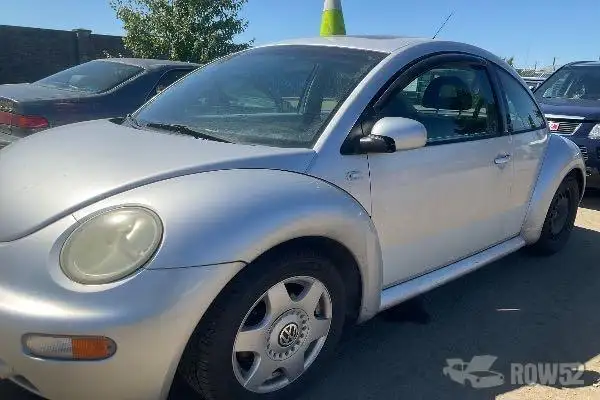 Photo of 2001 Volkswagen New Beetle