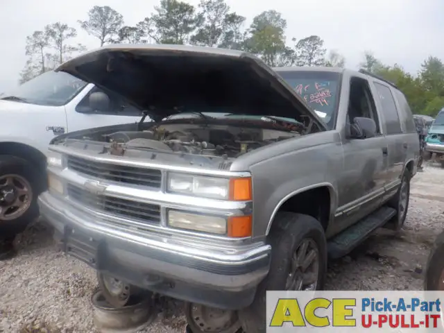 Photo of 1999 Chevrolet Tahoe