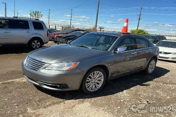 Photo of 2013 Chrysler 200