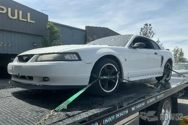Photo of 2001 Ford Mustang