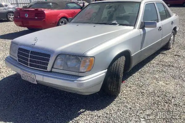 Photo of 1995 Mercedes-Benz E-Class