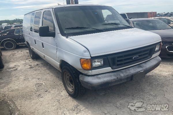 Photo of 2004 Ford Econoline