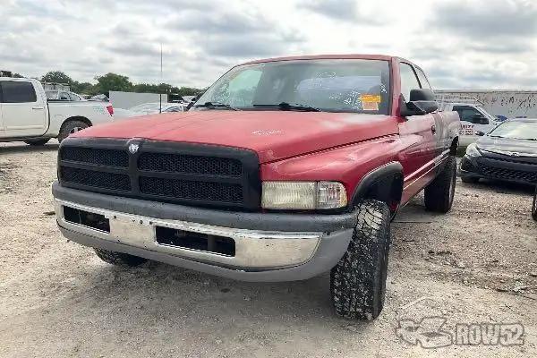 Photo of 2001 Dodge Ram 1500