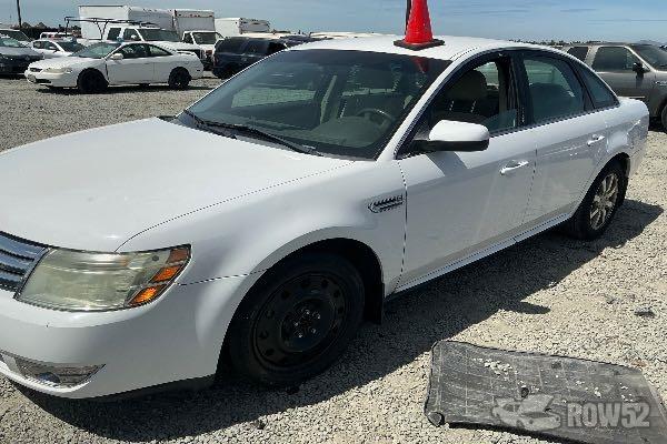 Photo of 2008 Ford Taurus