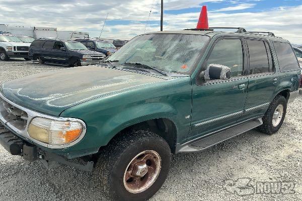 Photo of 2000 Ford Explorer